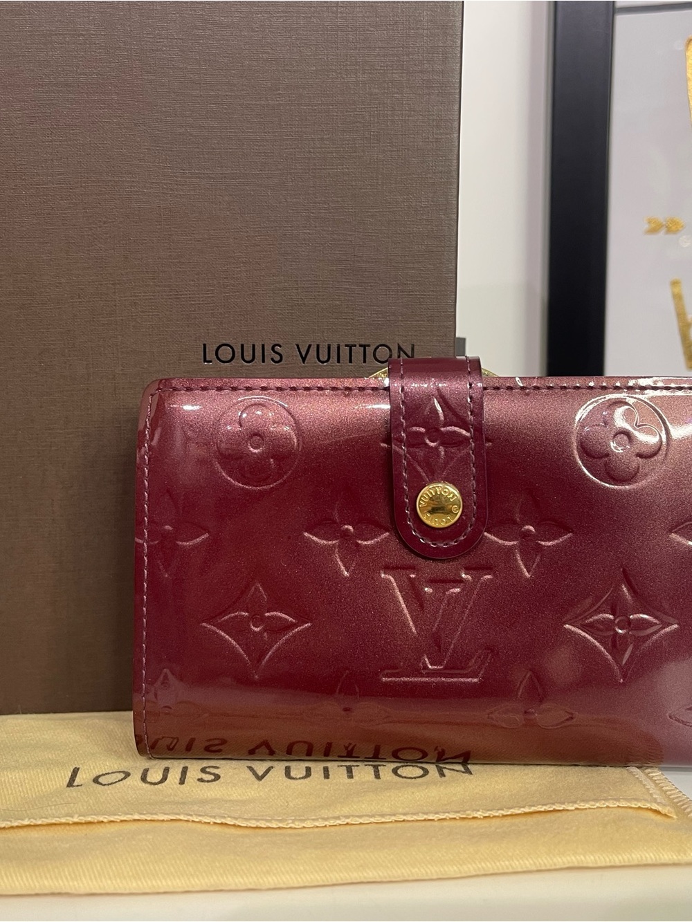 Louis Vuitton Vernis Patent Kisslock Wallet